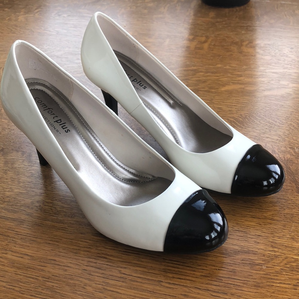 Ivory and black heels size 10W